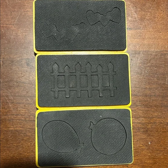 Sizzix Bundle of Yellow Dies - Picture 10 of 11